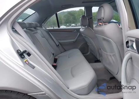 2004 Mercedes-Benz C 230 Kompressor Sport/Sport from USA, damaged, VIN WDBRF40J94A645850